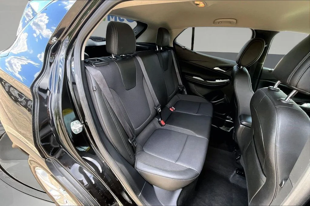 Used 2025 Black Buick Preferred image 27