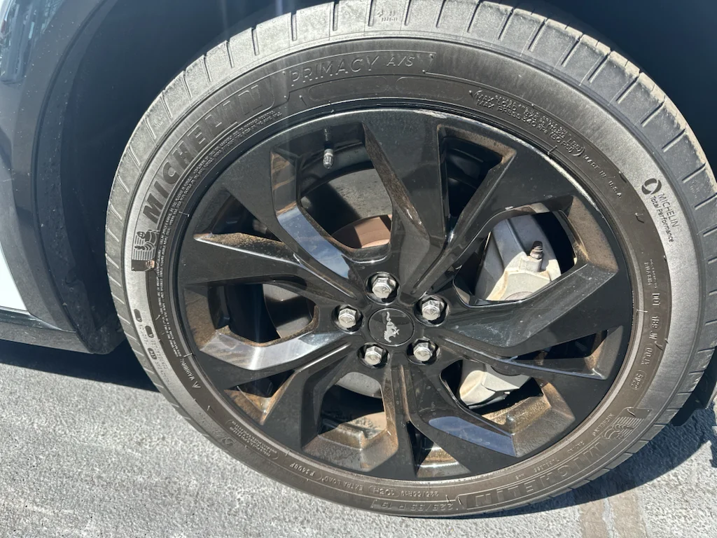 Used 2023 Space White Metallic Ford Premium image 2