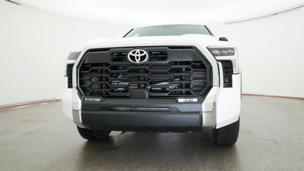 New 2026 Ice Cap Toyota SR5 image 17