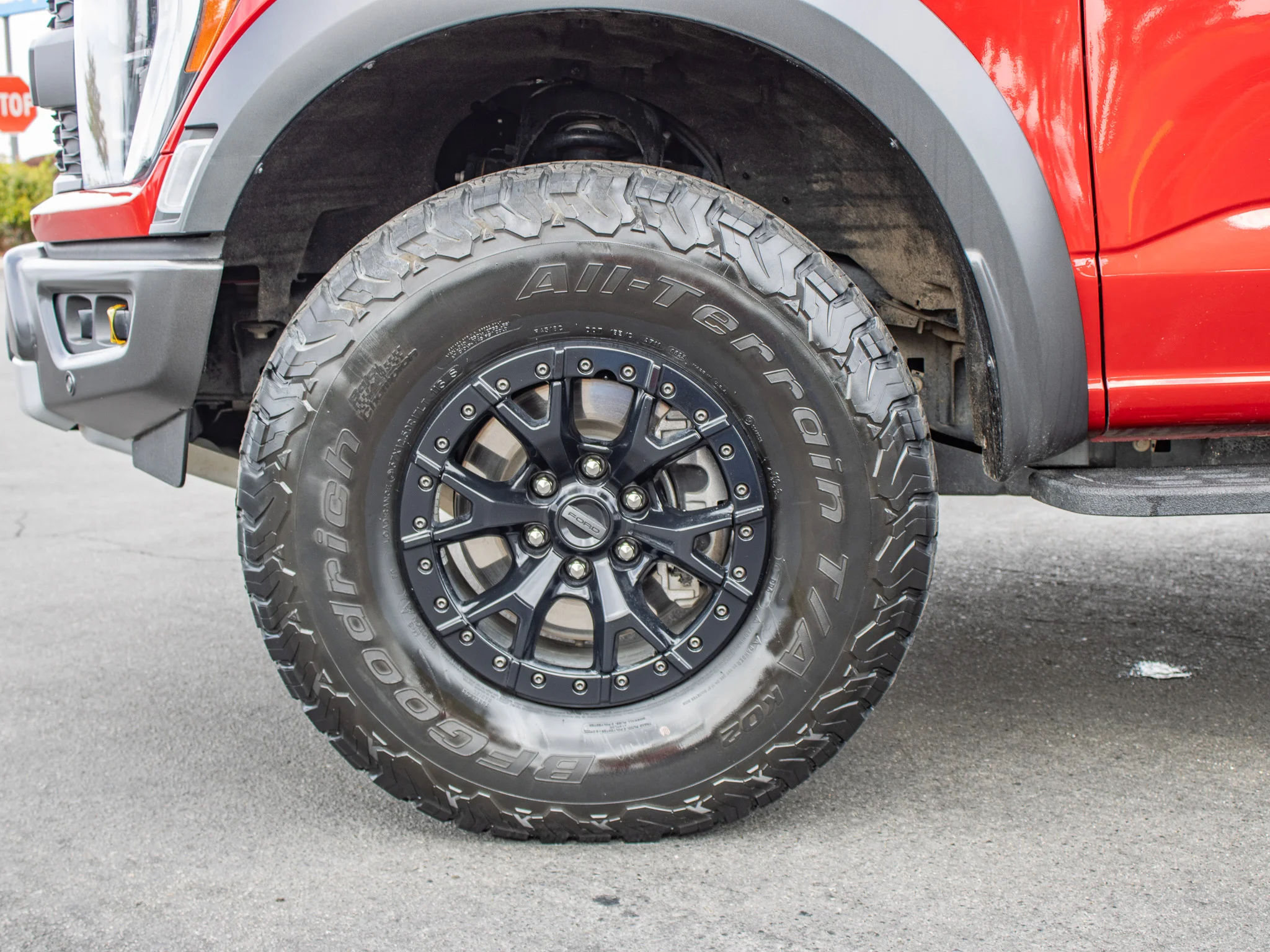 Used 2023 Rapid Red Metallic Tinted Clearcoat Ford Raptor image 5