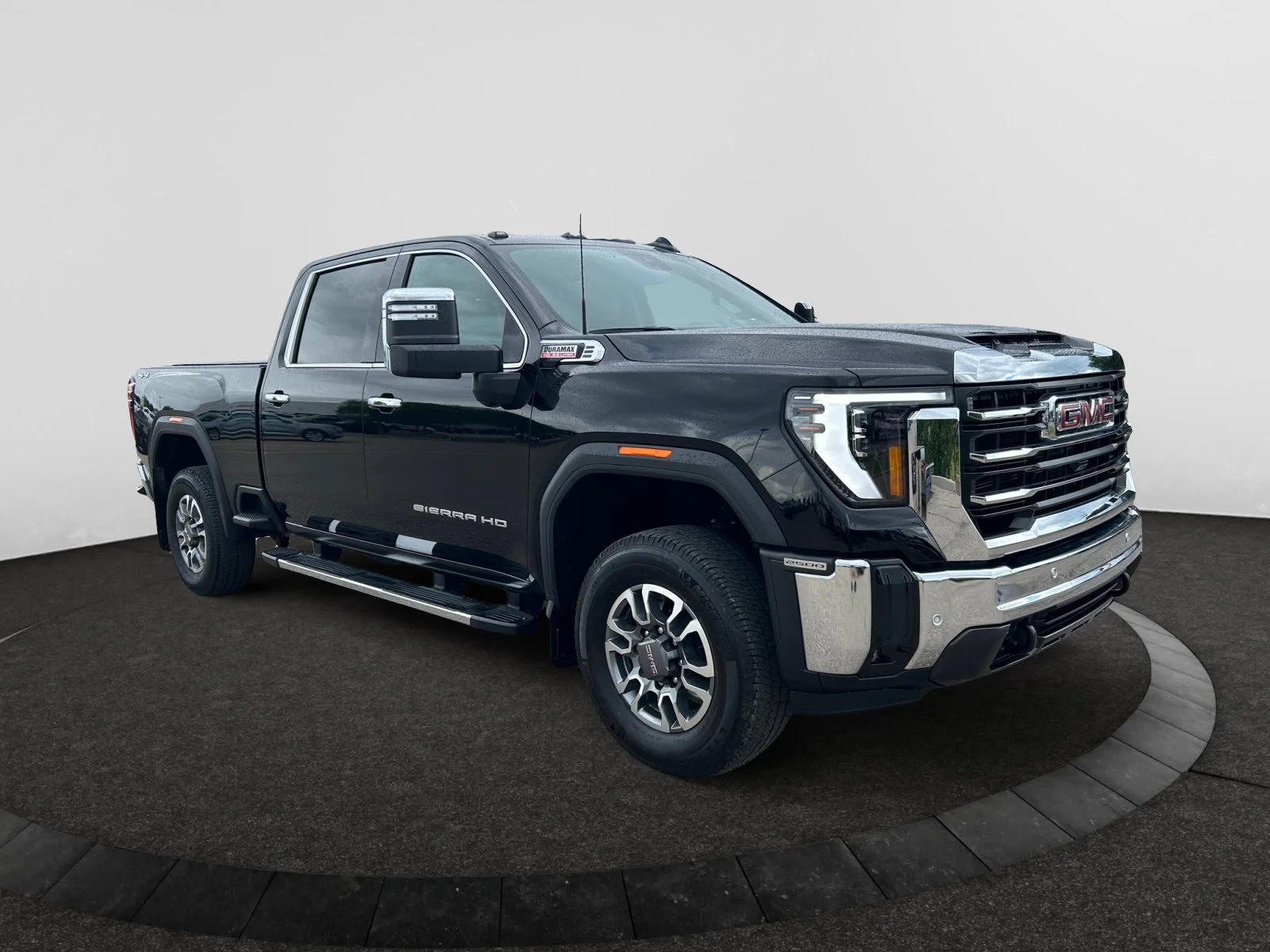 Used 2025 Onyx Black GMC SLT Crew 6.6L DIESEL Leather Sunroof 4x4 image 7