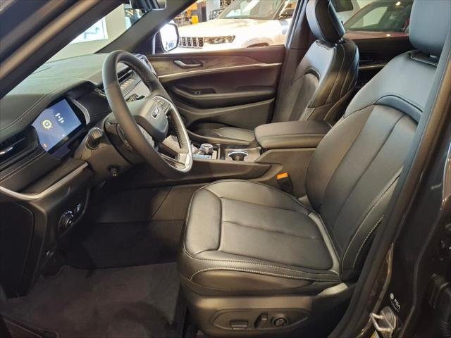 New 2026 Baltic Gray Metallic Clearcoat Jeep Limited image 5