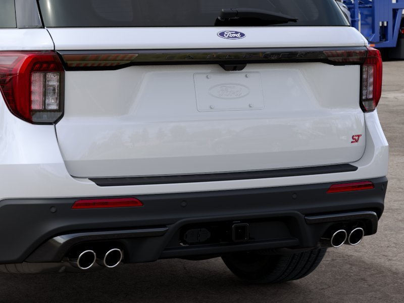 New 2027 Star White Metallic Tri-Coat Ford ST image 23