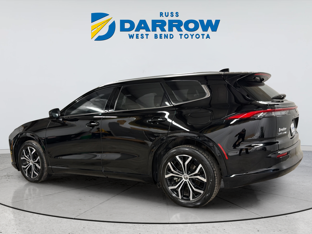 Used 2025 Black Toyota XLE image 3