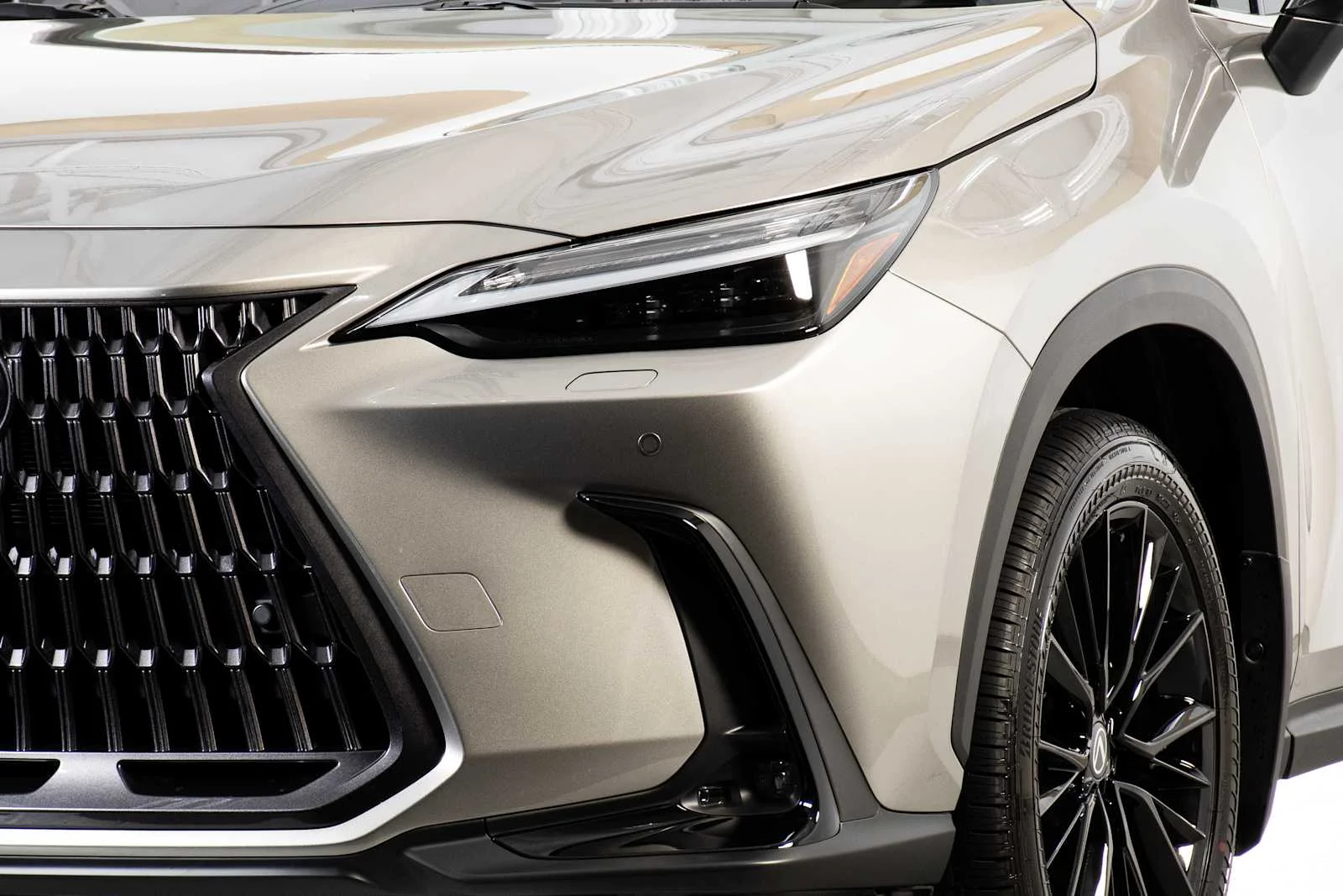 New 2026 Atomic Silver Lexus LUXURY AWD image 5