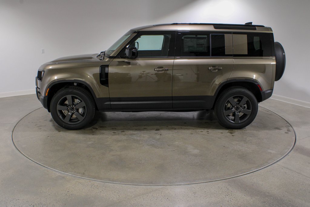 Used 2026 Gondwana Stone Metallic Land Rover S image 2
