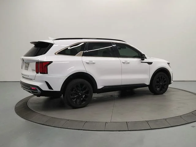 Used 2021 White Kia SX image 8