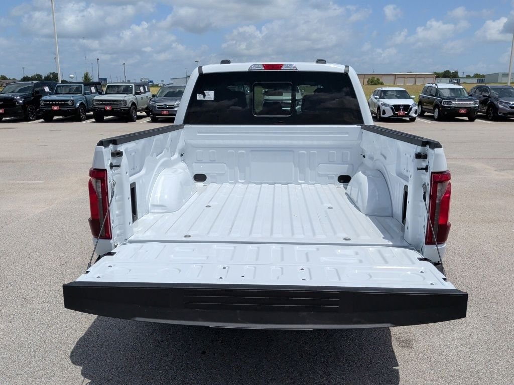 New 2026 Oxford White Ford XLT image 40