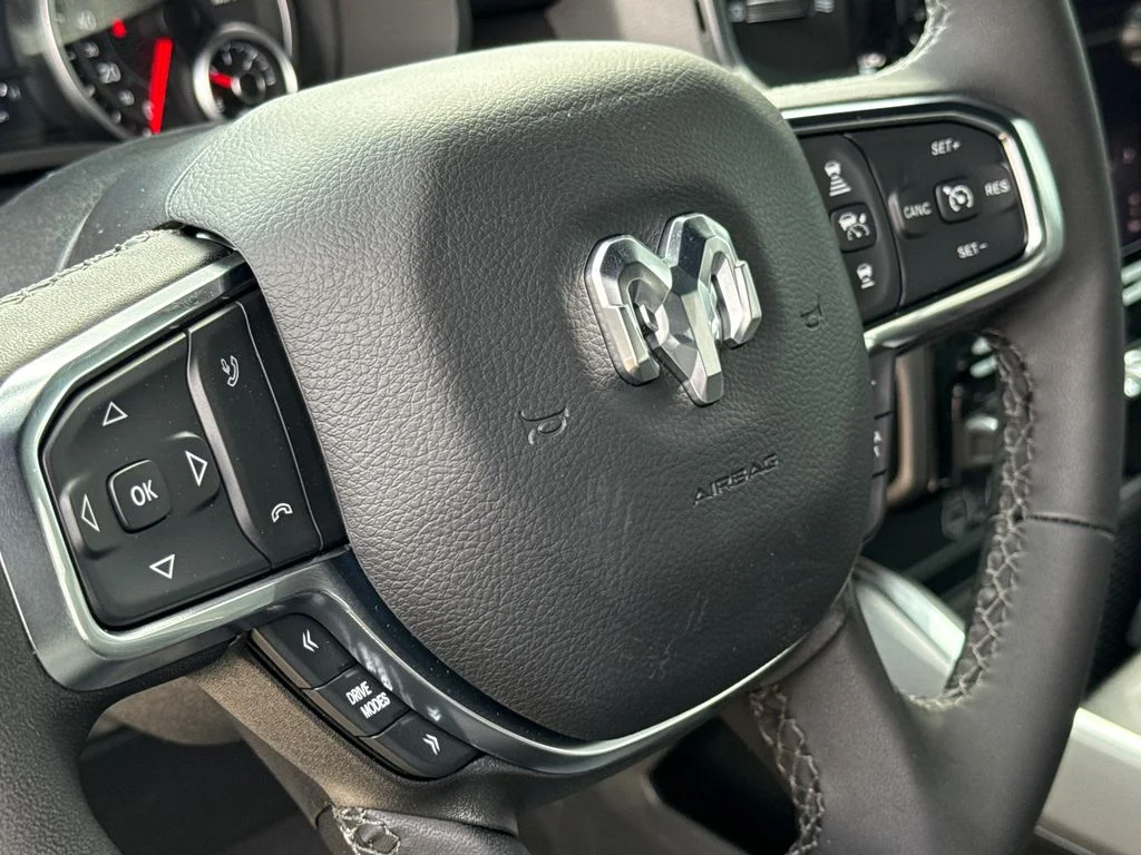New 2026 Silver Zynith Exterior Paint RAM Laramie image 29