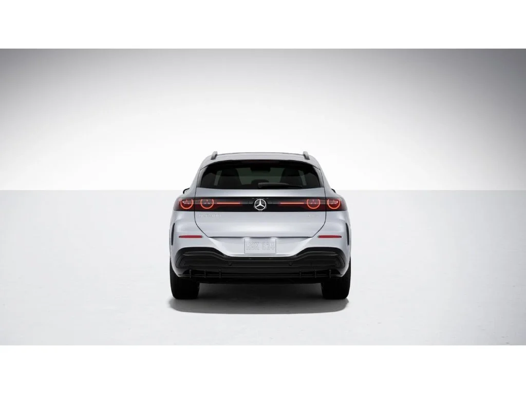New 2027 Silver Mercedes-Benz GLC 400 image 25