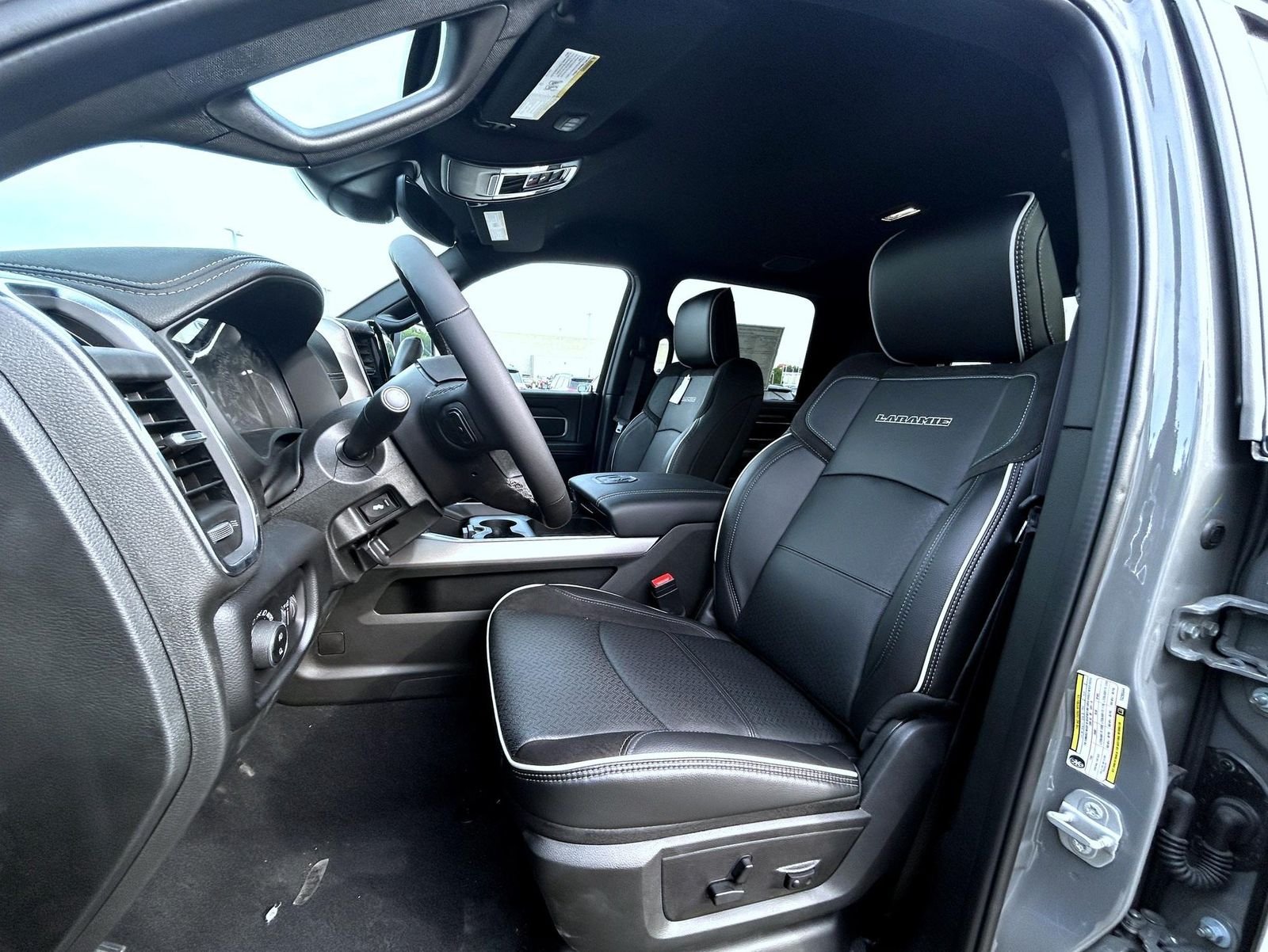 New 2026 Ceramic Gray Clear-Coat Exterior Paint RAM Laramie image 10