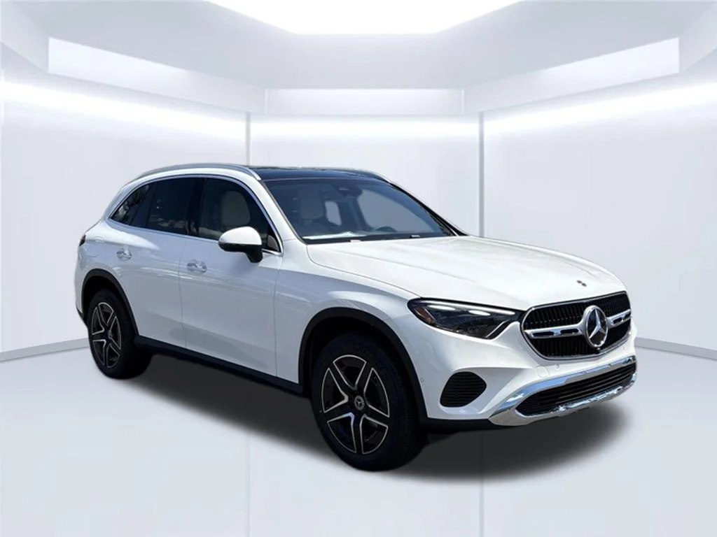 New 2027 Polar White Mercedes-Benz GLC 300 image 50