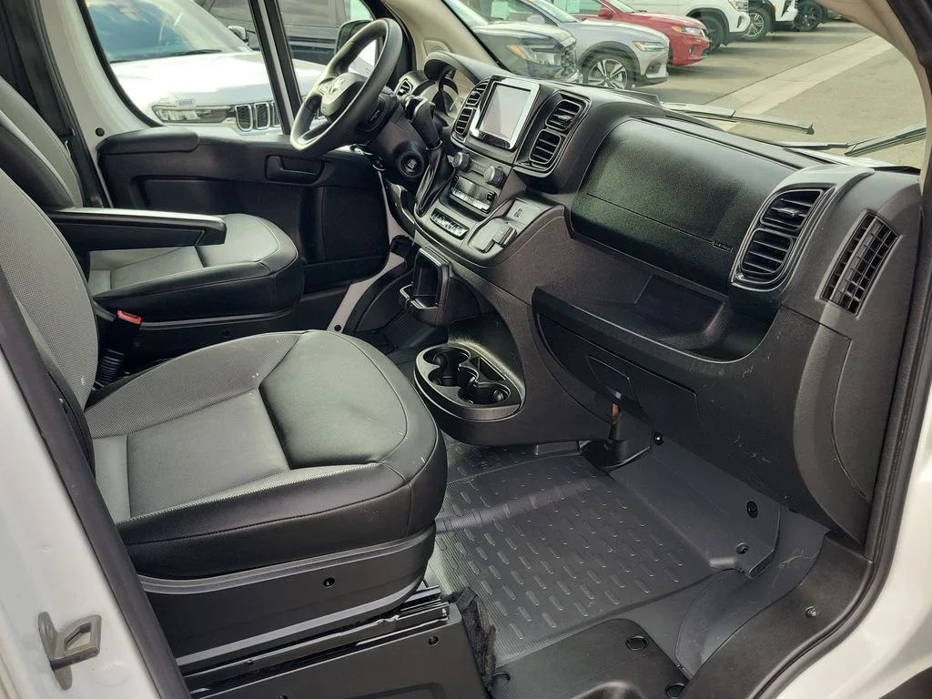 Used 2025 White Ram High Roof image 15