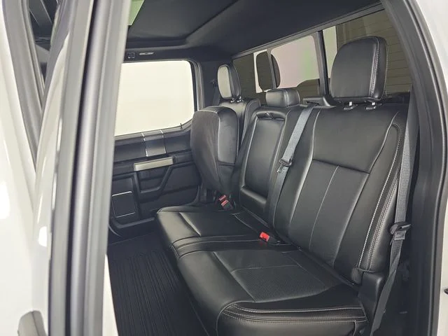 Used 2020 Oxford White Ford Lariat image 30