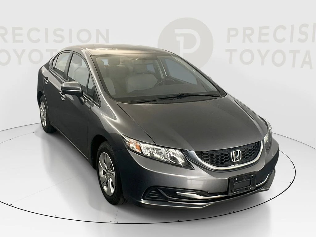 Used 2015 Modern Steel Metallic Honda LX image 1
