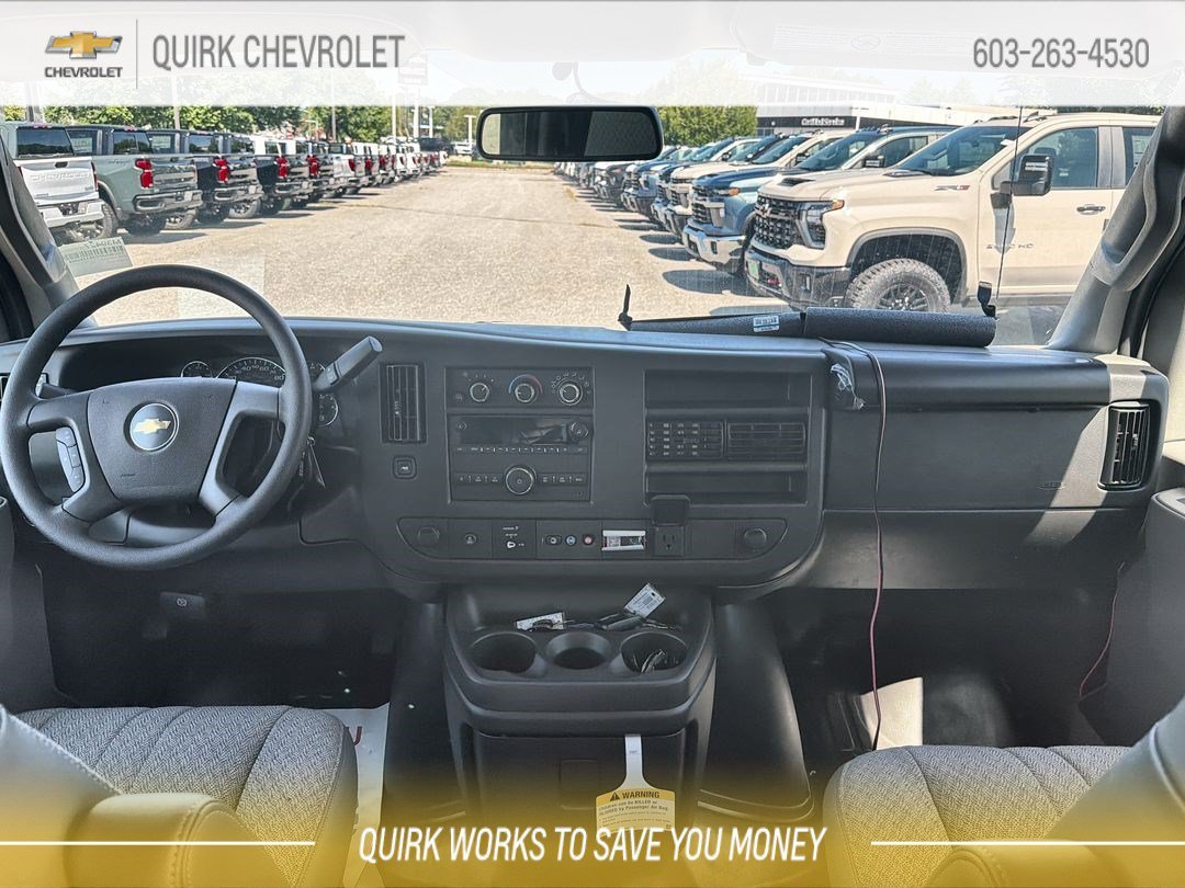 2025 Chevrolet Express Cargo Work Van - Photo 11
