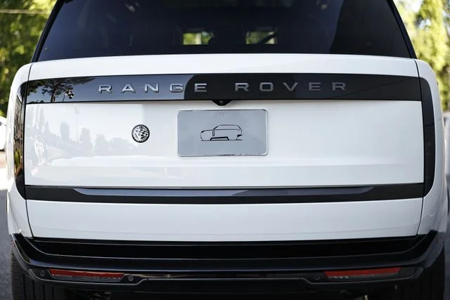 New 2026 Fuji White Land Rover SE 7 Seats image 10