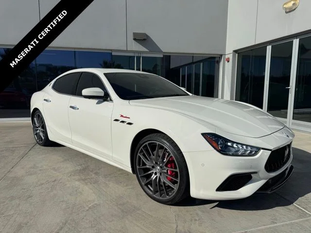 2022 Maserati Ghibli Modena Q4's photo