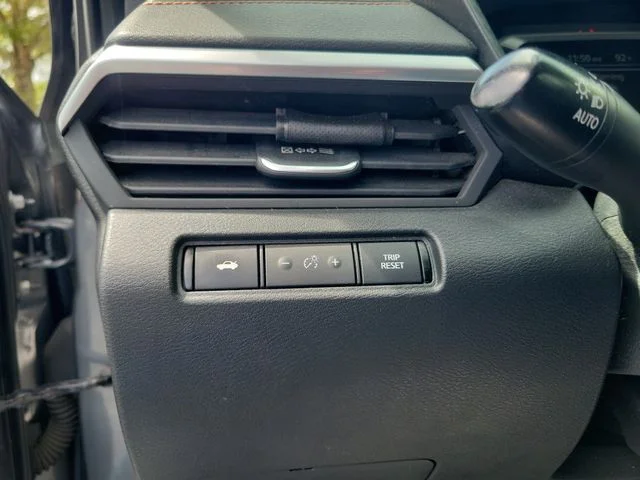 Used 2020 Gray Nissan 2.5 SR image 19