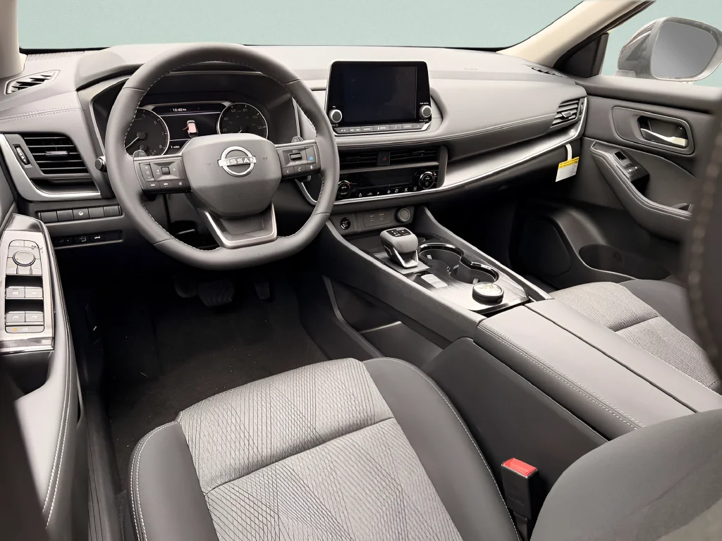 2026 Nissan Rogue SV - Photo 12