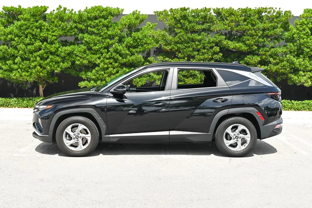 Used 2022 Black Hyundai SEL image 5