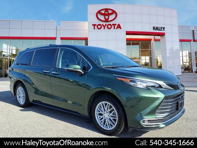 2024 Toyota Sienna Platinum