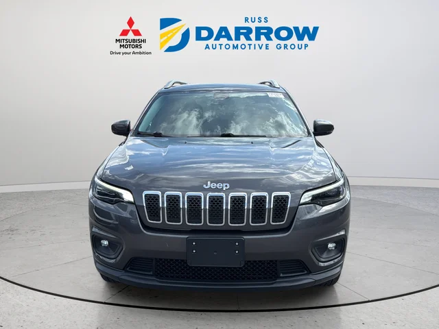 Used 2019 Gray Jeep Latitude Plus image 8