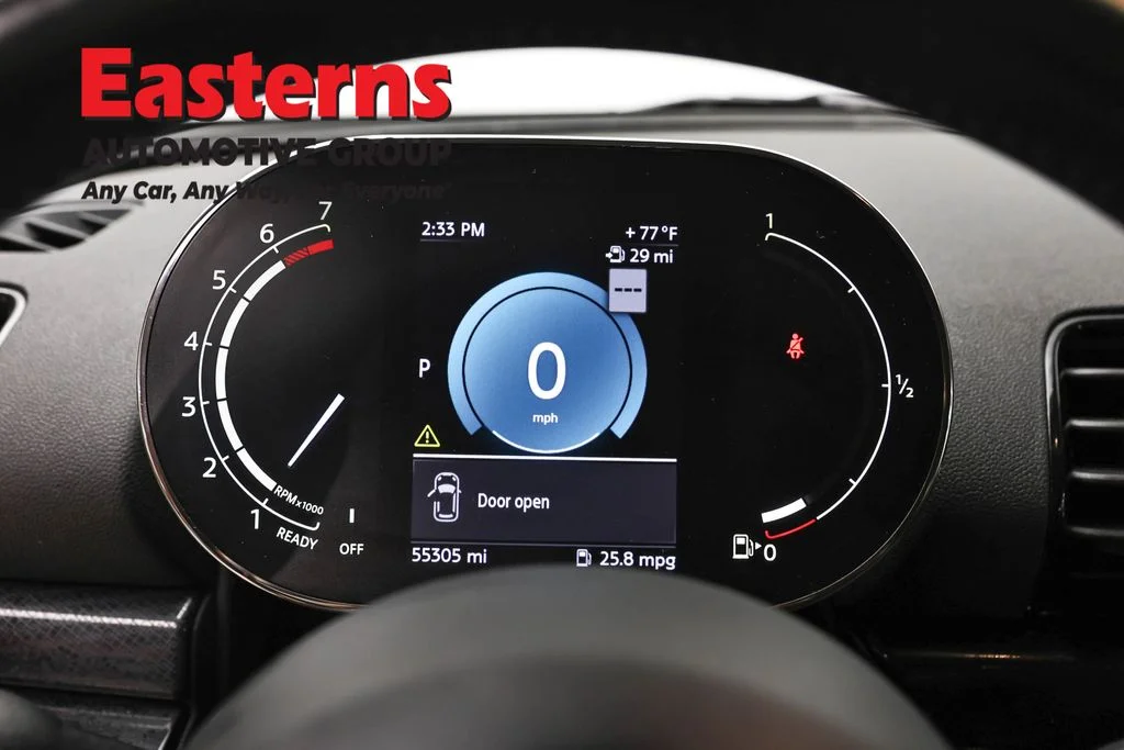 Used 2023 Black MINI Clubman image 18