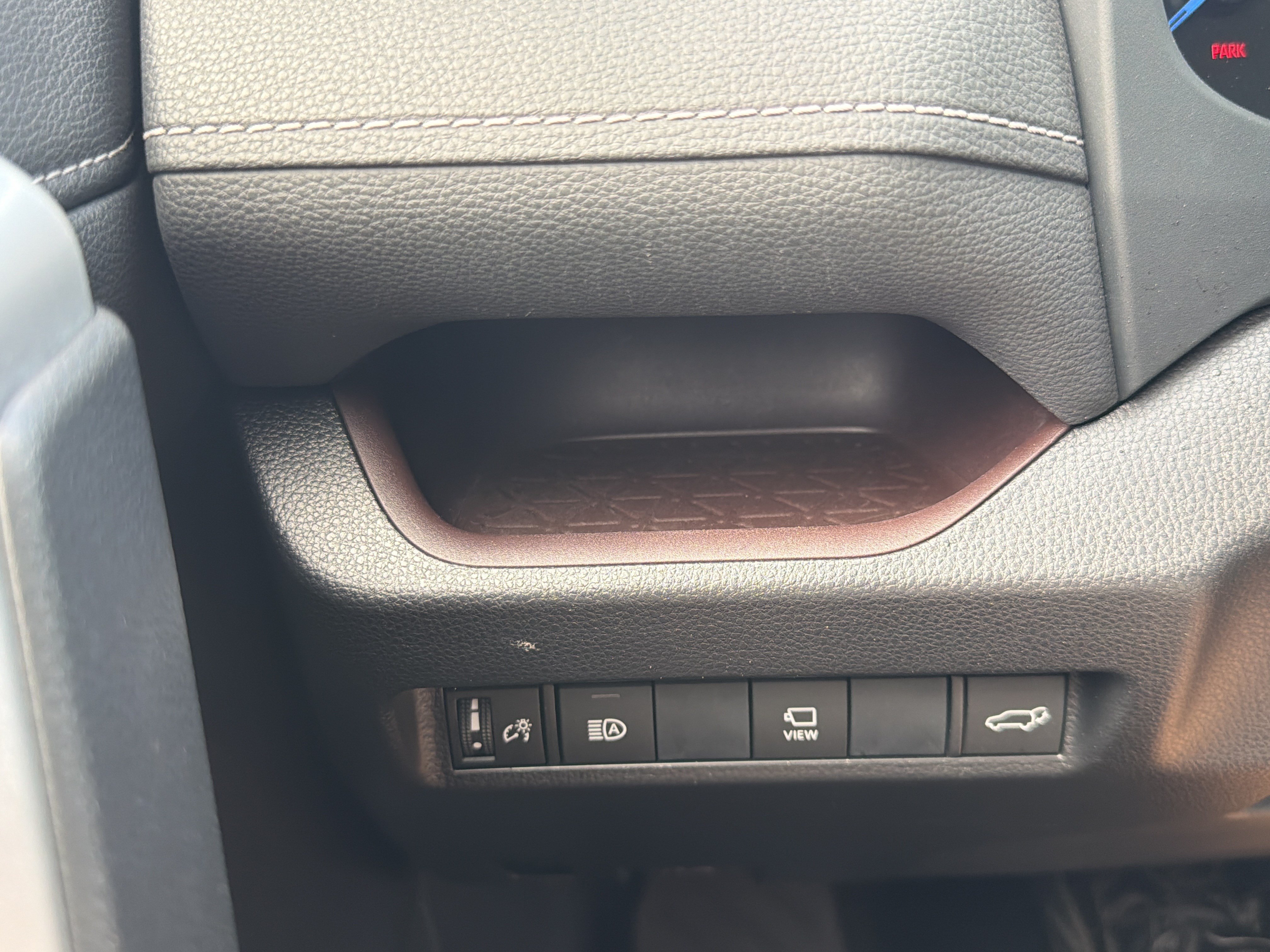 Used 2019 Pearl Toyota Limited image 13