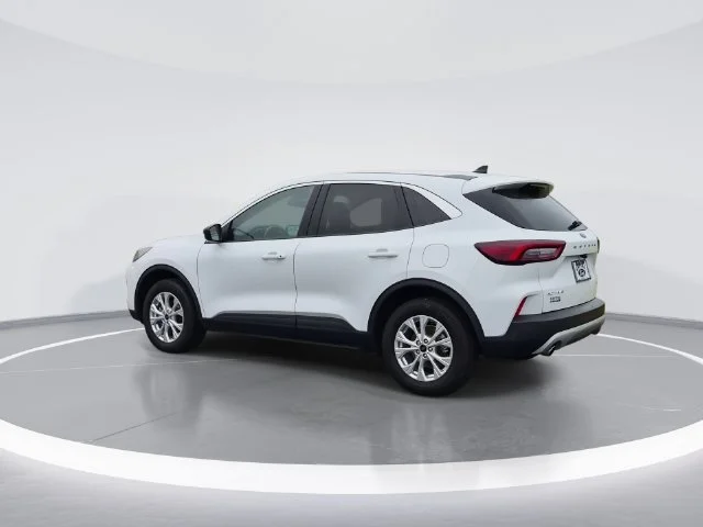 Used 2024 White Ford Active image 5