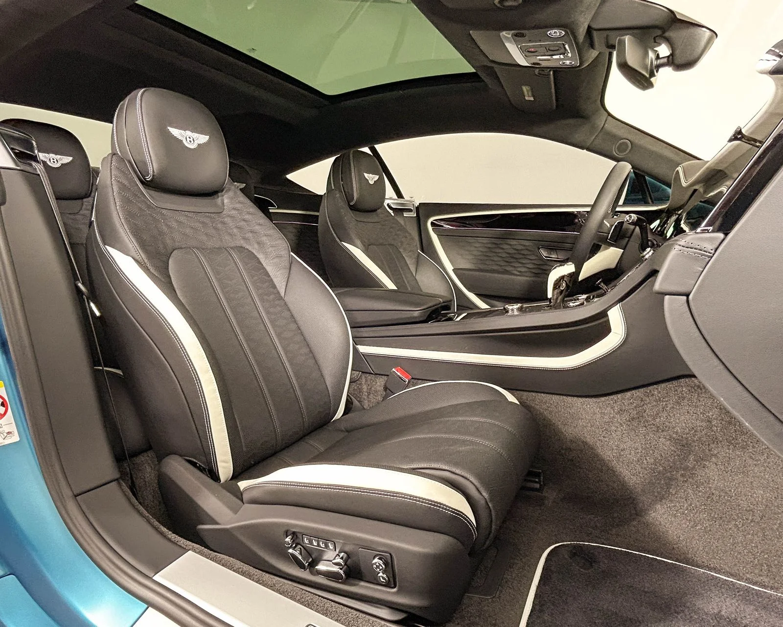New 2025  Bentley Speed image 30