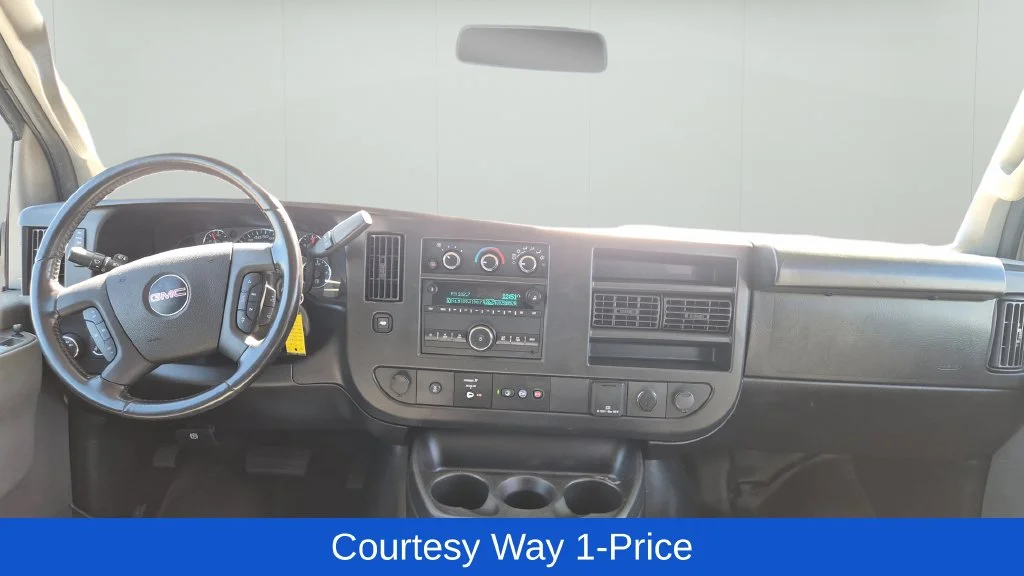 Used 2022 White GMC LS image 13