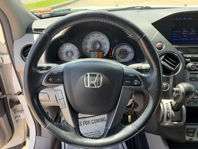 Used 2013  Honda EX-L image 10