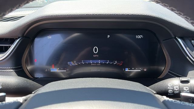 Used 2023 White Jeep Altitude image 15