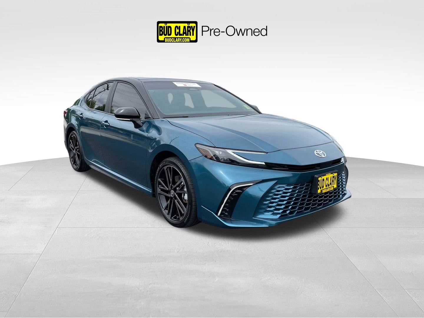 2025 Toyota Camry XSE AWD Hybrid's photo