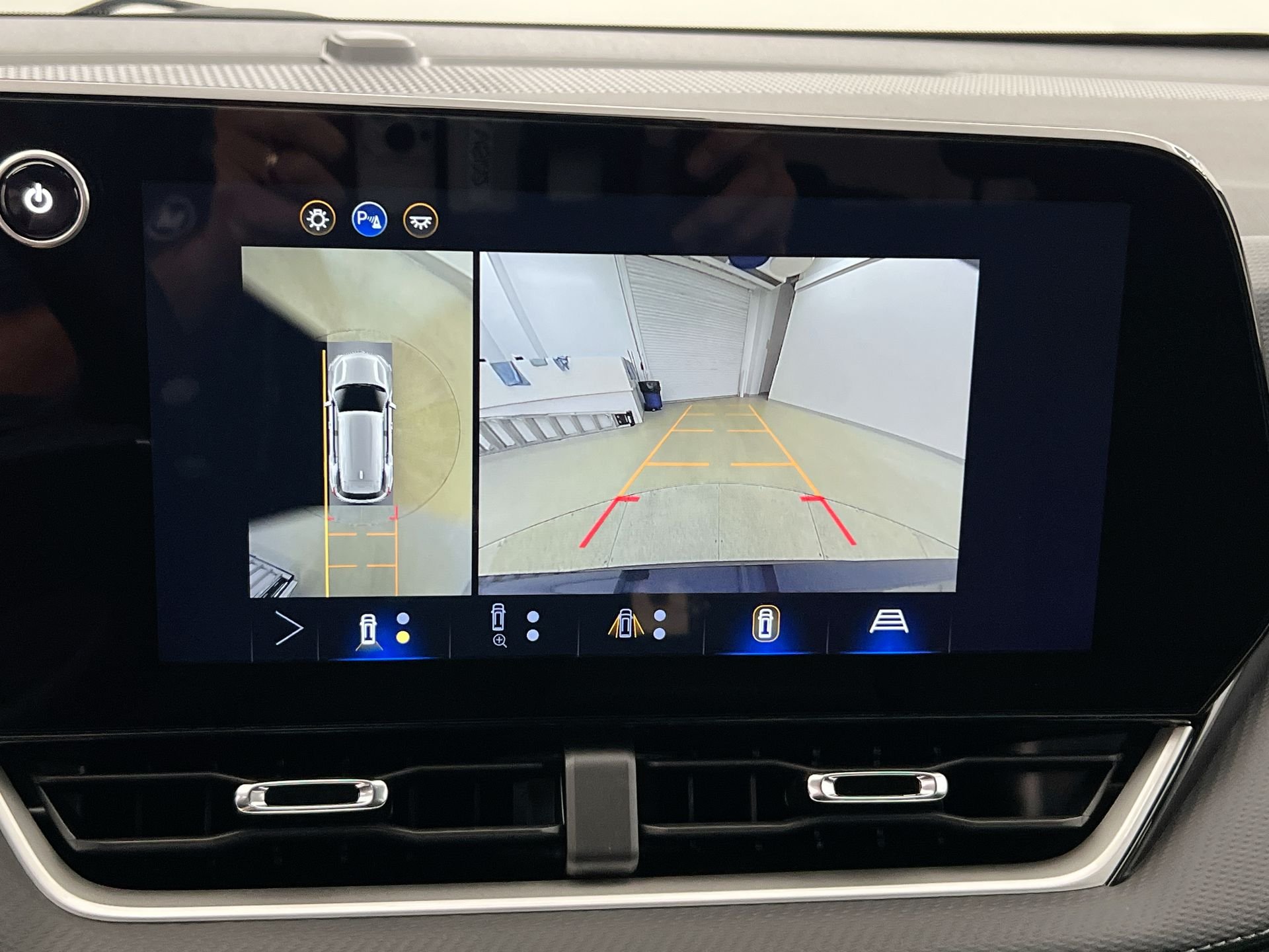 2026 Chevrolet Equinox LT - Photo 70