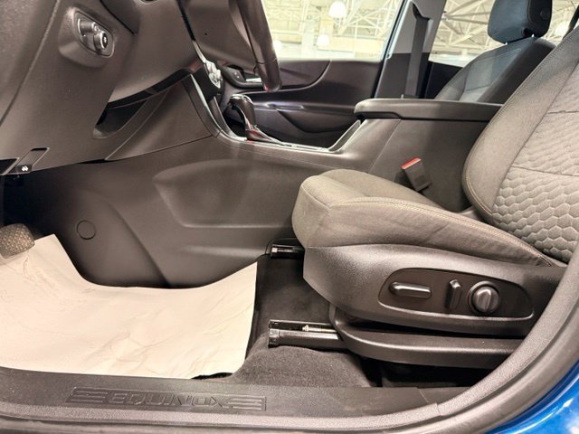 Used 2019 PACIFIC BLUE METALLIC Chevrolet LT image 9