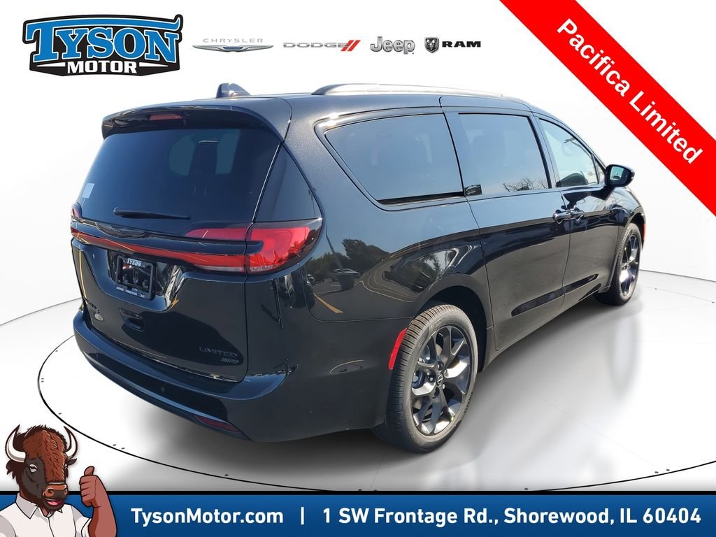 New 2026 Diamond Black Crystal Pearl-Coat Exterior Paint Chrysler Limited image 4