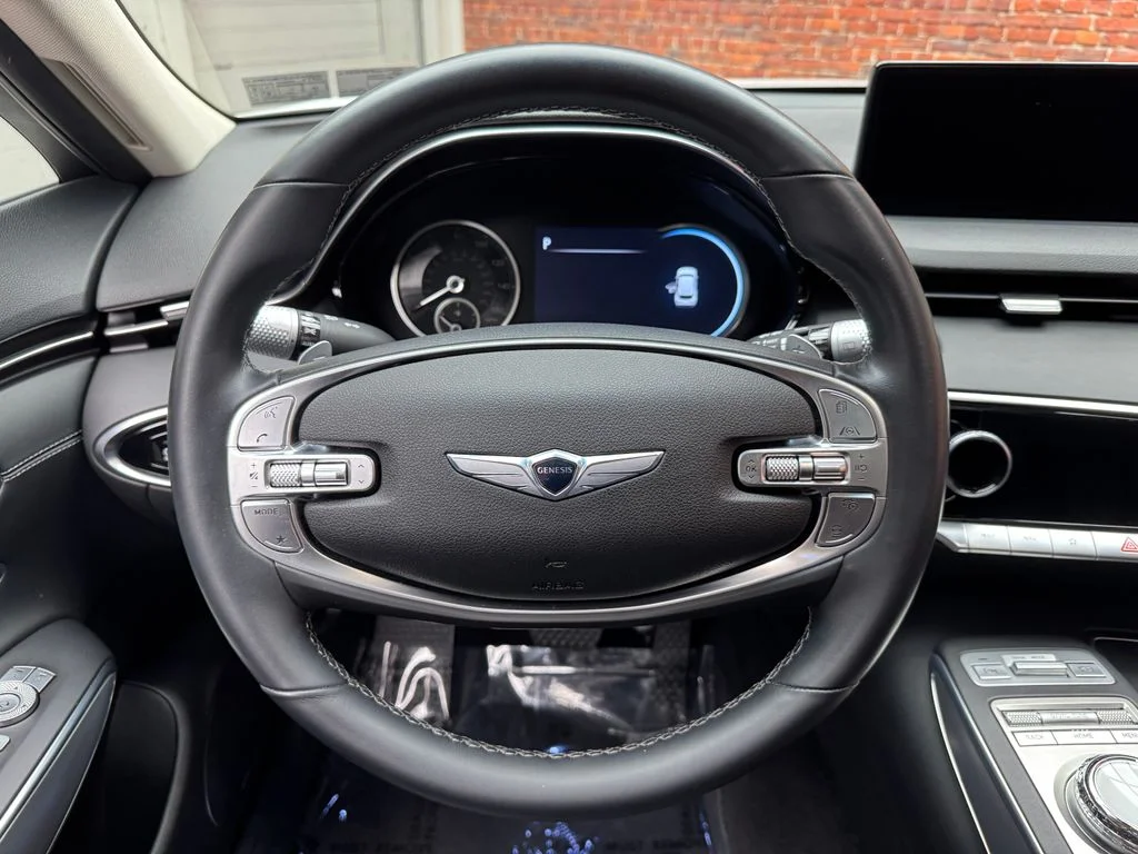 Used 2022 White Genesis 2.5T image 14