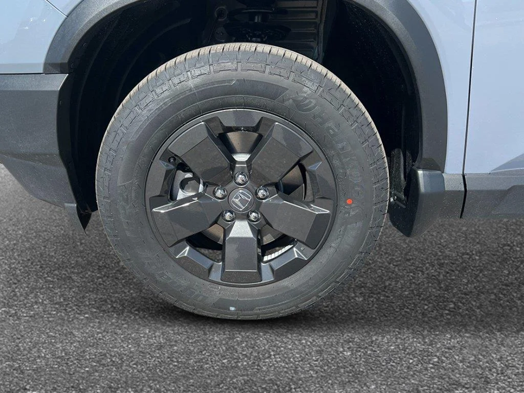 New 2026 Sonic Gray Pearl Honda RTL image 8