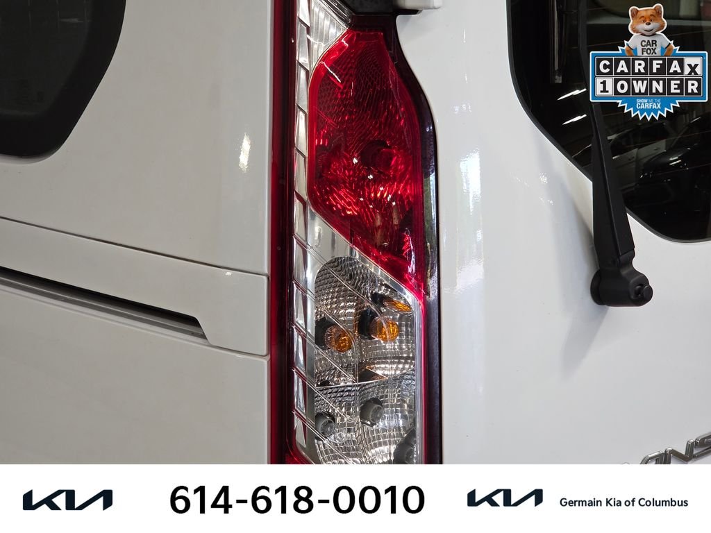 Used 2022 White Ford XL image 16