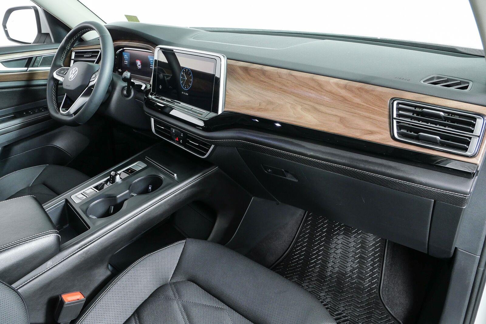 2024 Volkswagen Atlas SE - Photo 22