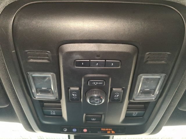 Used 2021 SUMMIT WHITE Chevrolet Z71 image 29