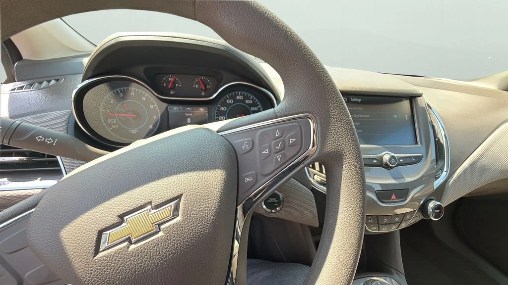 Used 2017 Gray Chevrolet LT image 25