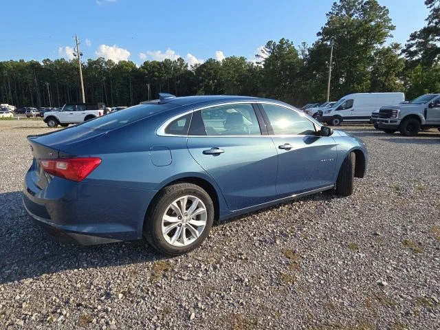 Used 2025 Lakeshore Blue Metallic Chevrolet LT image 5