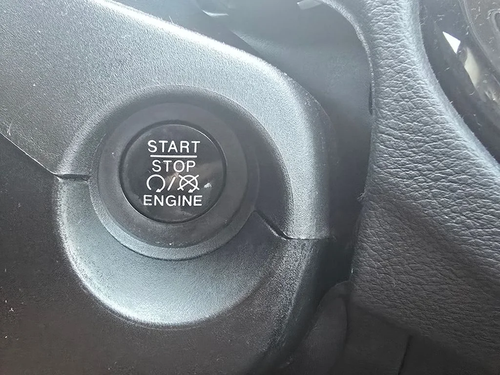 Certified Used 2018 Gray Jeep Limited image 31