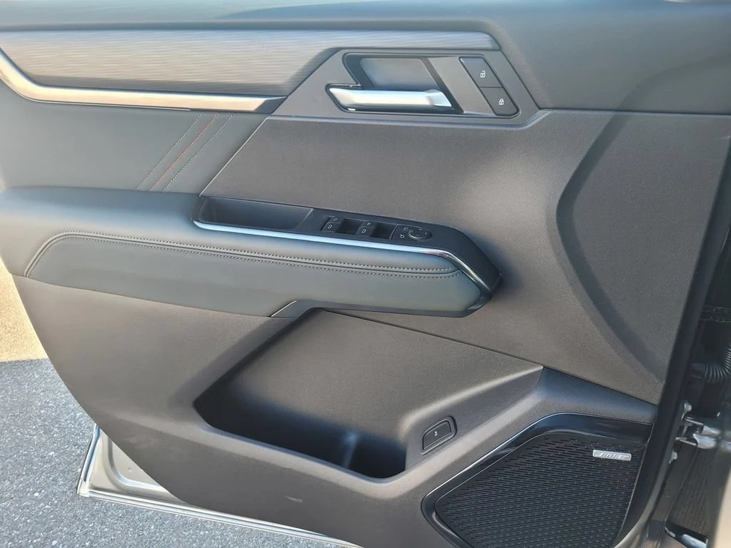 2026 GMC Acadia AT4 - Photo 24