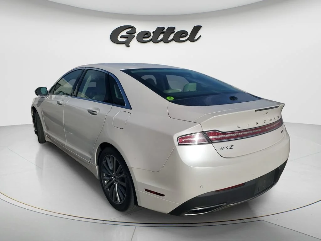 Used 2020 White Platinum Me Lincoln Standard image 5