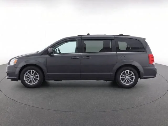 Used 2019 Granite Pearlcoat Dodge SXT image 7