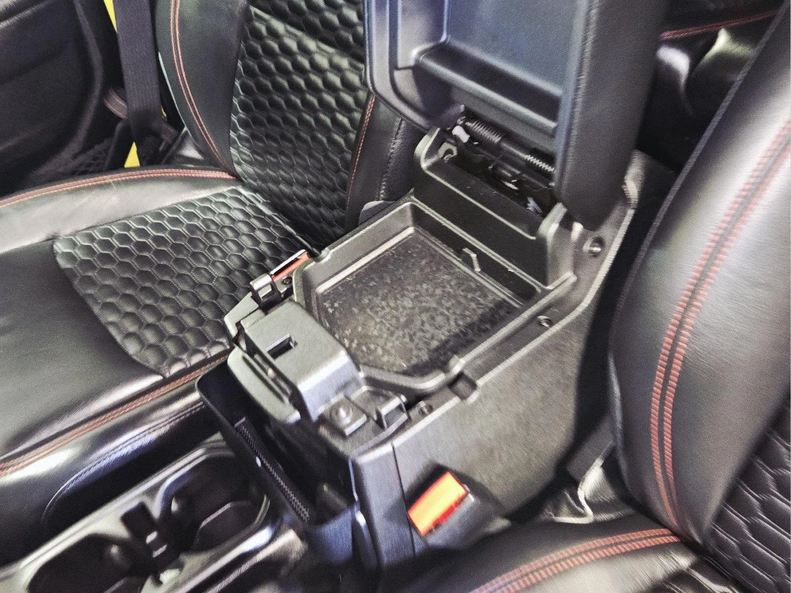 Used 2023 High Velocity Clearcoat Jeep Rubicon image 33